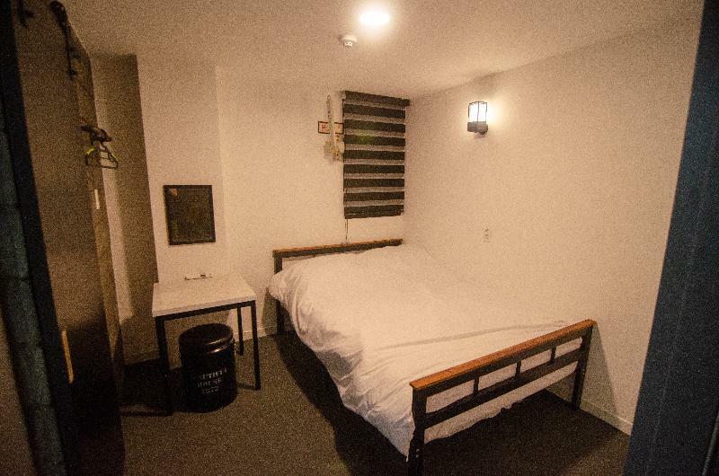 One Way Guesthouse בוסאן מראה חיצוני תמונה