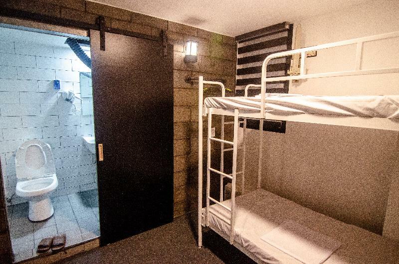 One Way Guesthouse בוסאן מראה חיצוני תמונה